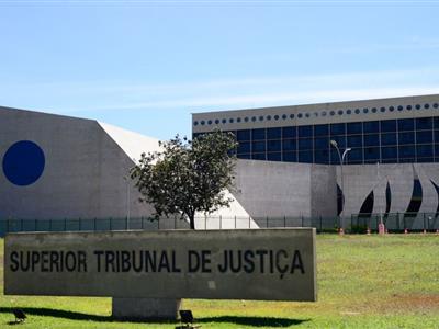 Foto da Notícia: CFOAB divulga edital ampliando prazo para seletivo da lista sêxtupla do STJ