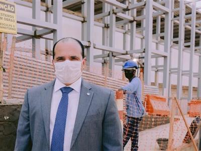 Foto da Notícia: Presidente da OAB-MT visita obras de climatização do Fórum de Cuiabá