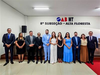 Foto da Notícia: Gisela Cardoso dá posse a Jean Carlo Stavarengo para presidir a 8ª Subseção
